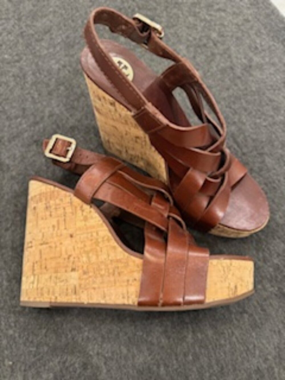 Tory Burch Sandals - Picture 2 of 4